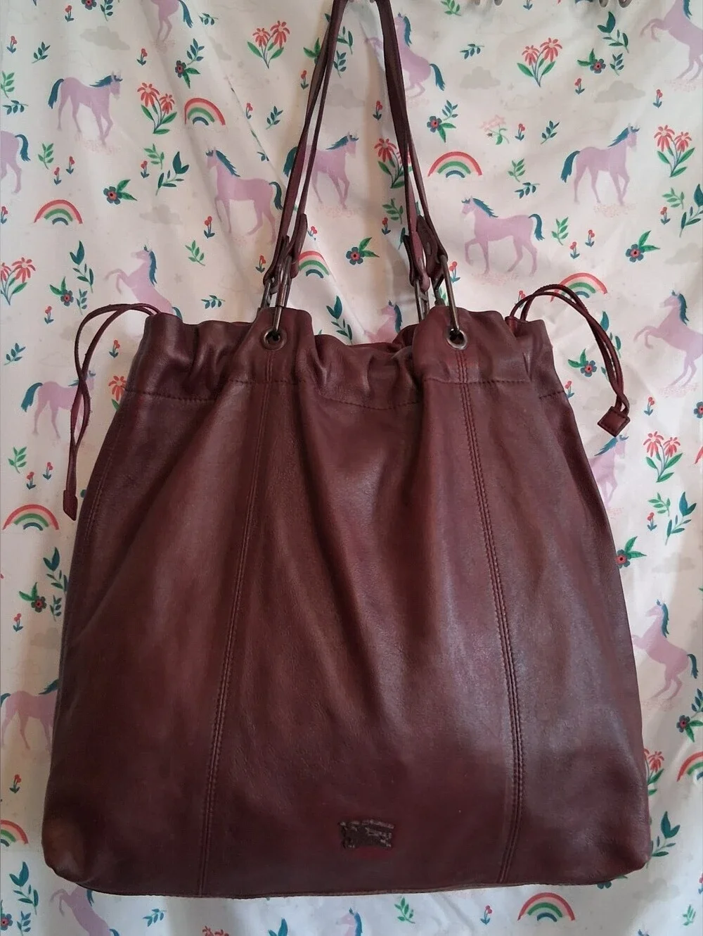 EUC RARE Y2K Burberry Buckleigh Burgundy Calfskin Casual Bucket Tote Purse Bag